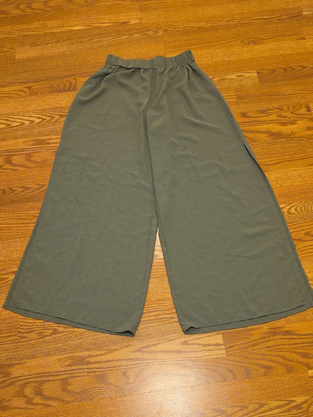 SHEIN Olive Green Wide-Leg Pull-On Pants Open Clilt On Side Small Size 4